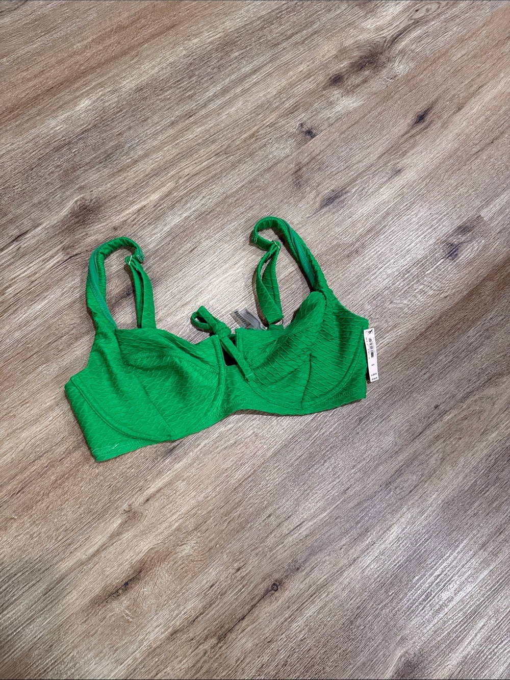 NWT Victoria's Secret Green Textured Balconette Underwire Bikini Top 36DD